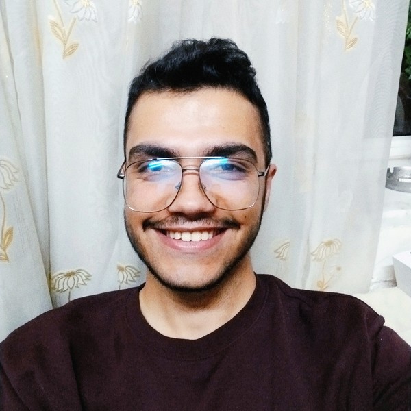 Emre - Dilbilgisi öğretmeni - Konya