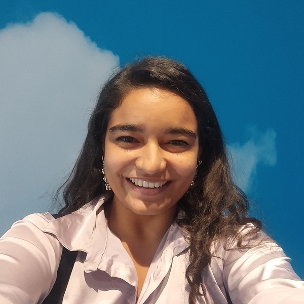 Yashika - English tutor - New Delhi