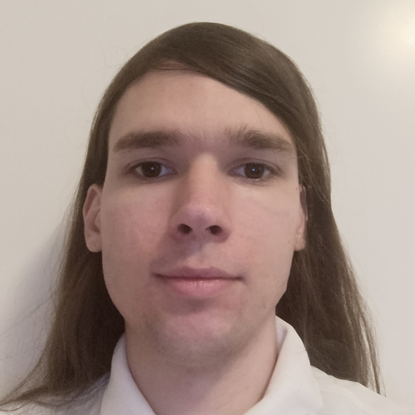 Mark - Budapest,Pest : Végzős informatikus hallgató vagyok, már a ...