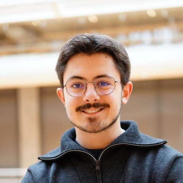 Pierre-Emmanuel - Prof de physique - Paris 16e