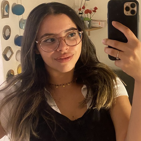 Yasmine - Prof de maths - Paris 4e