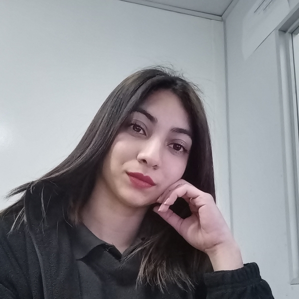 Humaira - English tutor - Newcastle