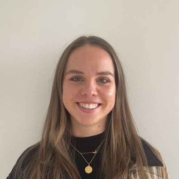 Pauline - Prof d'aide aux devoirs - Boulogne-Billancourt
