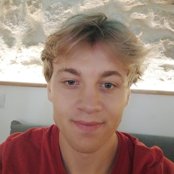 Adrien - Prof de français - Nantes