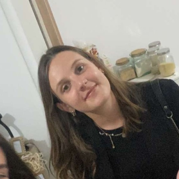 Léna - Prof de français - Angers