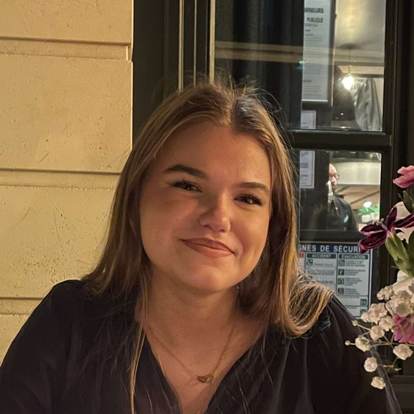 Emma - Prof de SVT - Rennes