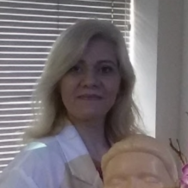 Claudia - Prof de enfermagem - Alto da Mooca