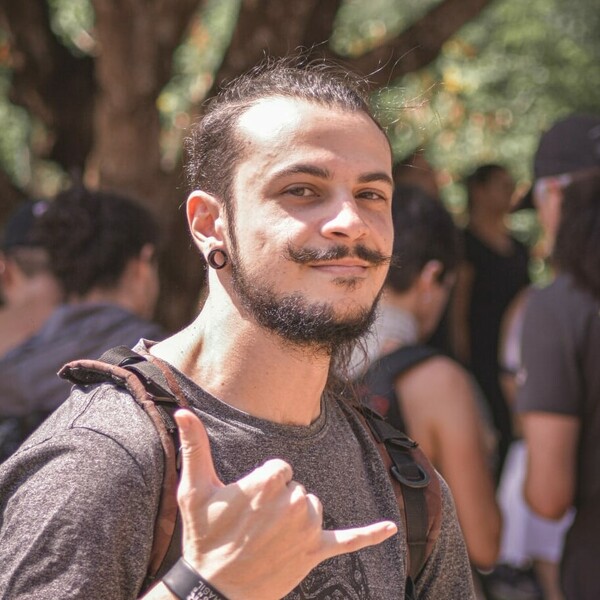 Guilherme - Prof de ginástica artística - Asa Sul