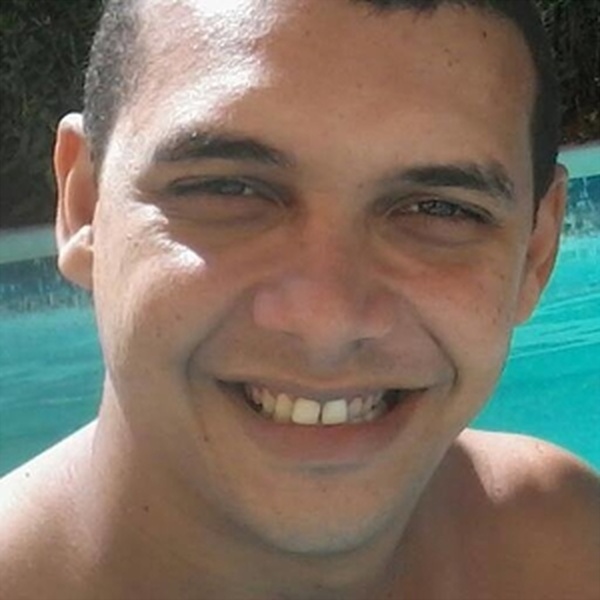 Carlos - Professor de violão - Olinda