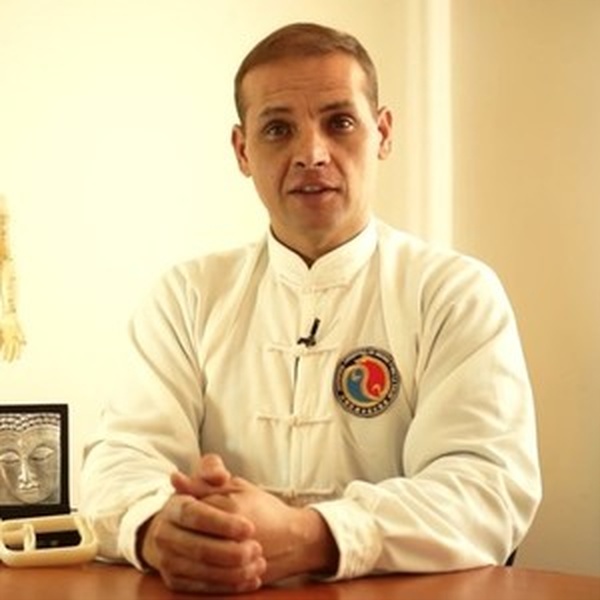 Hong Long - profesor de relajación - Temperley