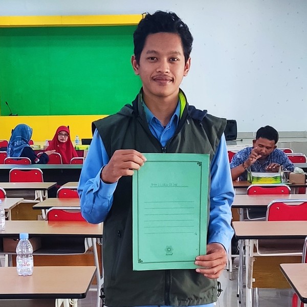 Arif - Guru ilmu komputer dasar - Lubuk-besar