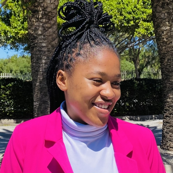 Nkosingiphile - English tutor - Gqeberha