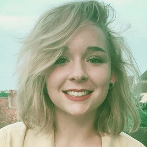 Julie - Prof d'aide aux devoirs - Fontaine-la-Guyon