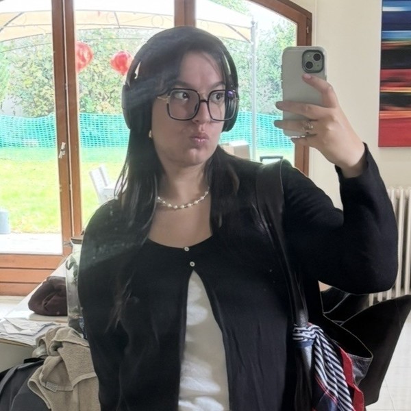 Camille - Prof d'anglais - Saint-Rémy-lès-Chevreuse