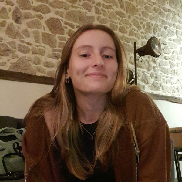 Enora - Prof de maths - Poitiers