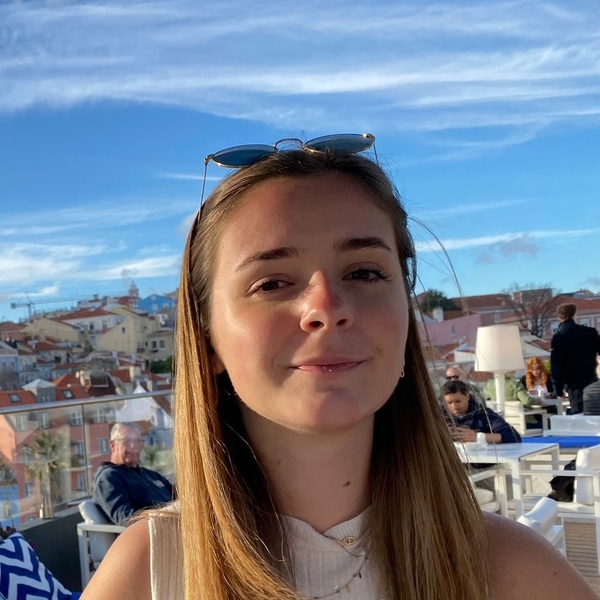 Chloé - Prof de français - Bruxelles