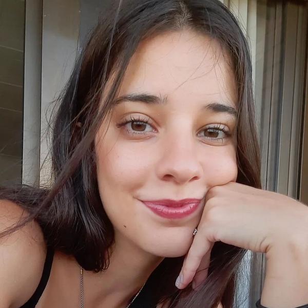 Zahrina - profesor de biología - Madrid