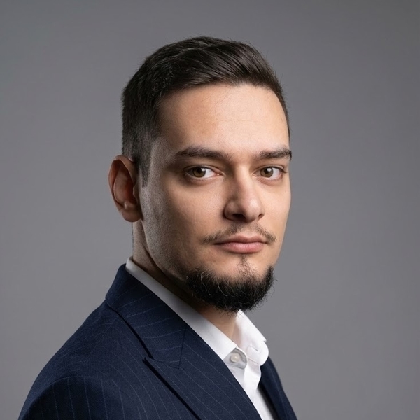 Illia - Prof de communication - Montpellier