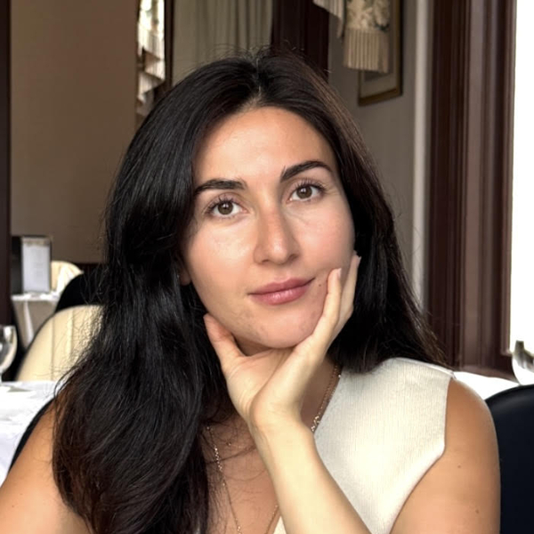Ulviyye - English tutor - Victoria