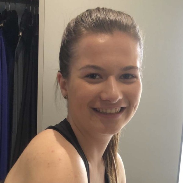Chloé - Prof de maths - Laval