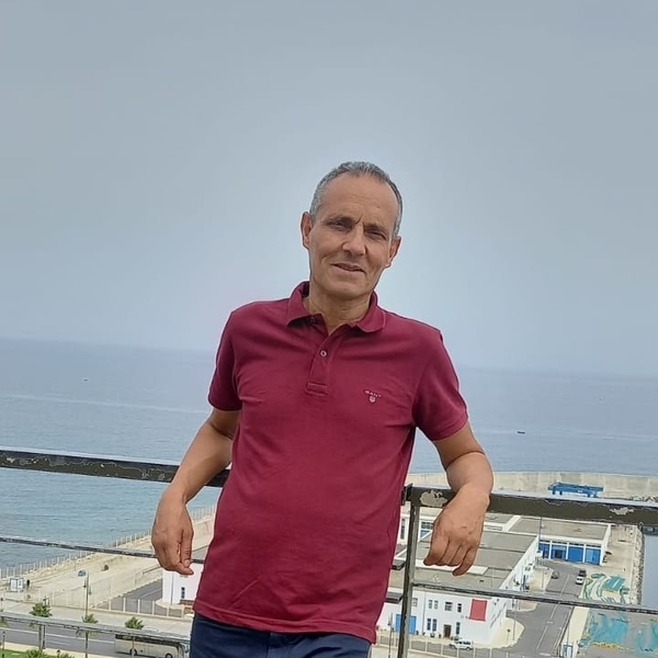Hassan - Prof de maths - Rabat-les-Trois-Seigneurs