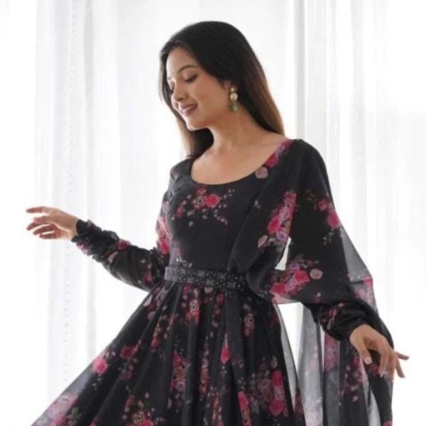 Dharshini - English tutor - Chennai