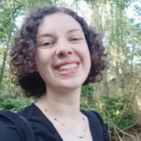 Ruth - Leraar gitaar - Holsbeek