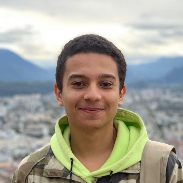 Ahmed - Prof de maths - Toulon