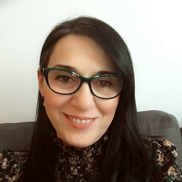 Anush - English tutor - Nanaimo