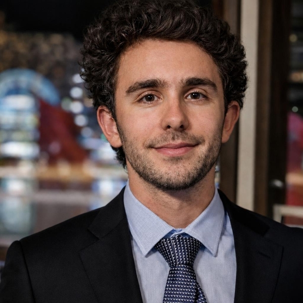 Nicholas - Economics tutor - London