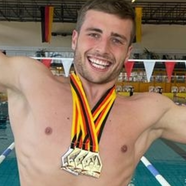 Roman - Schwimmlehrer - München