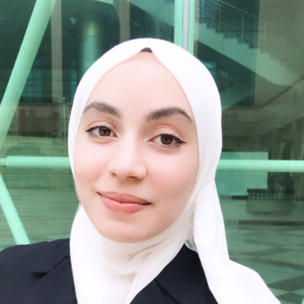 Khawla - Prof d'arabe - Cergy