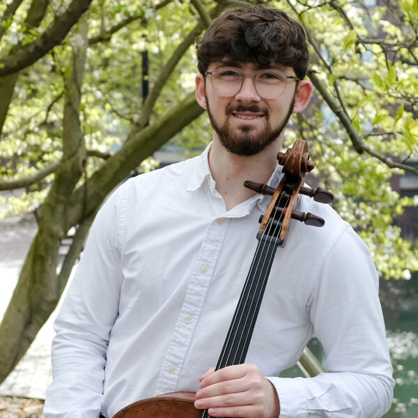 Gabriel Cello tutor in London 45£/h 5 reviews