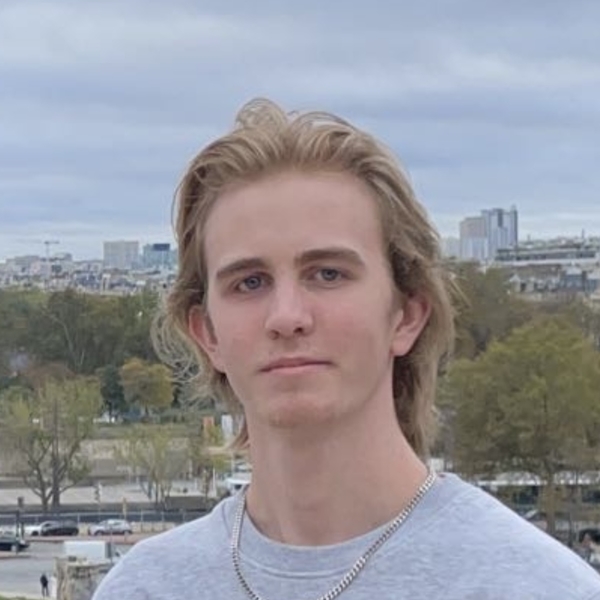Liam - Svensklärare - Norrköping