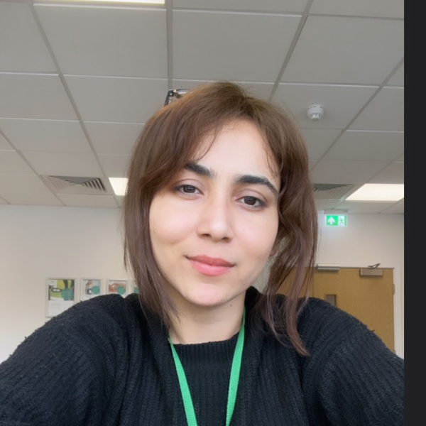 Romana - Chemistry tutor - Bradford