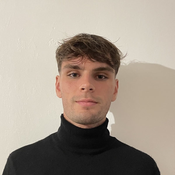 Tom - Prof de biologie - Grenoble
