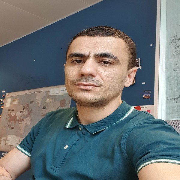 Lamine - Prof d'initiation informatique - Chessy
