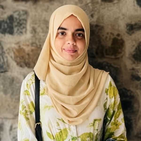 Fathima Saaraah - Chemistry tutor - Four Corners