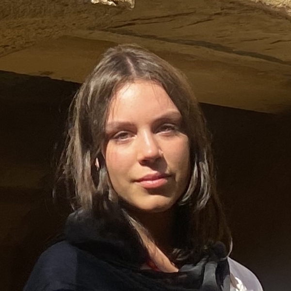 Betsy - English tutor - London