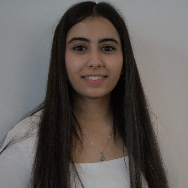 Khadija - Prof d'anglais - Paris 4e