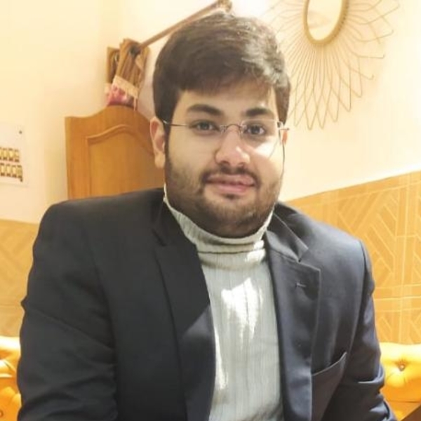 Shreyash - Economics tutor - Gurugram