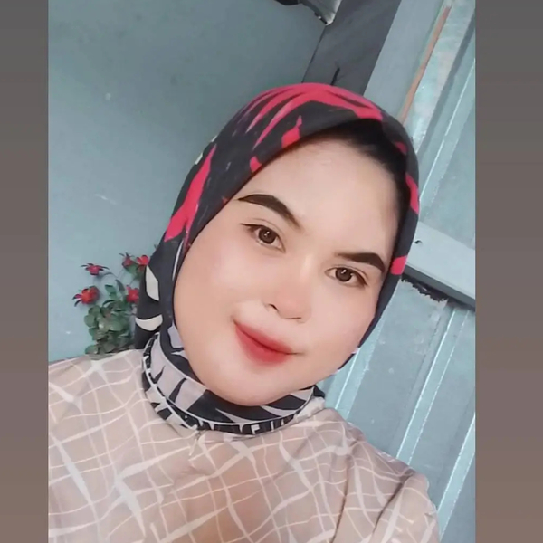 Devi - Guru bahasa indonesia - Jakarta Pusat