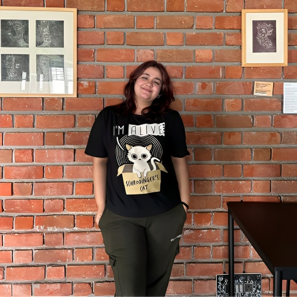 Ananya - Physics tutor - London