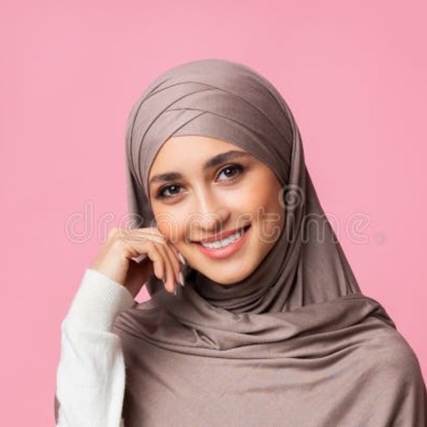 Oumaima - Prof d'arabe - Anvers