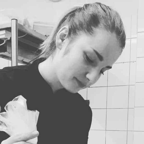 Manon - Prof de pâtisserie - Latour-de-France