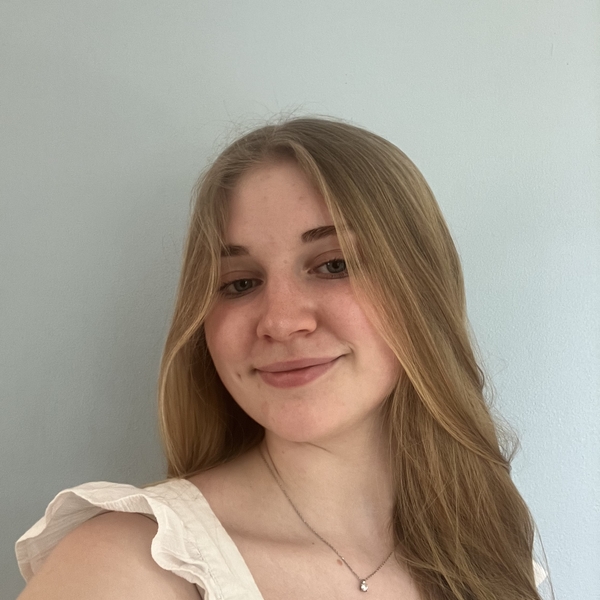 Camille - Prof d'anglais - Libramont-Chevigny