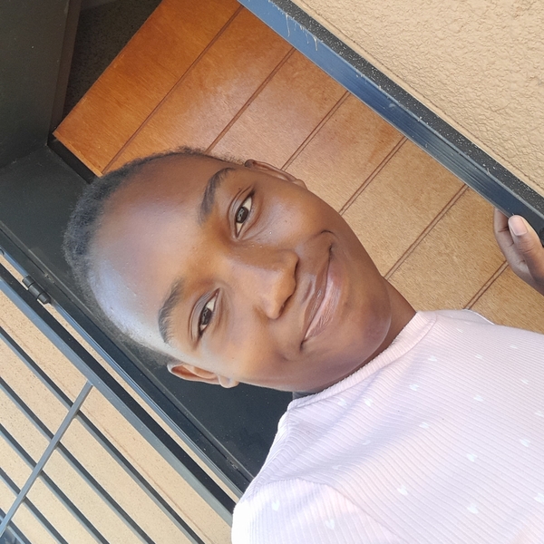 Shilombe - English tutor - Soweto