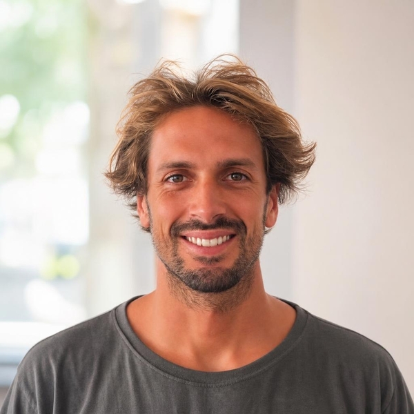 Léo - Prof de maths - Paris