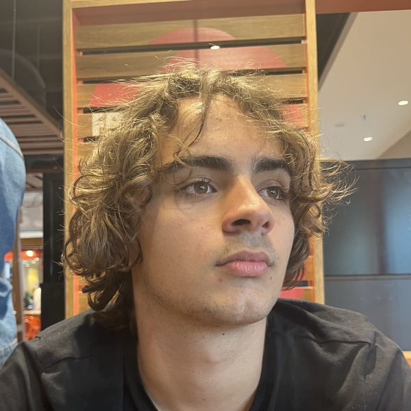 Luc - Prof d'aide aux devoirs - Lisses