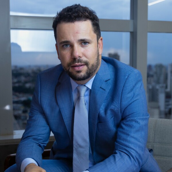 Diego - Prof de inglês - 